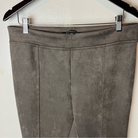 Andrew Marc Ladies Faux Suede Pull On Pant Slim Leg Brown Size Large Polyester - Picture 4 of 5